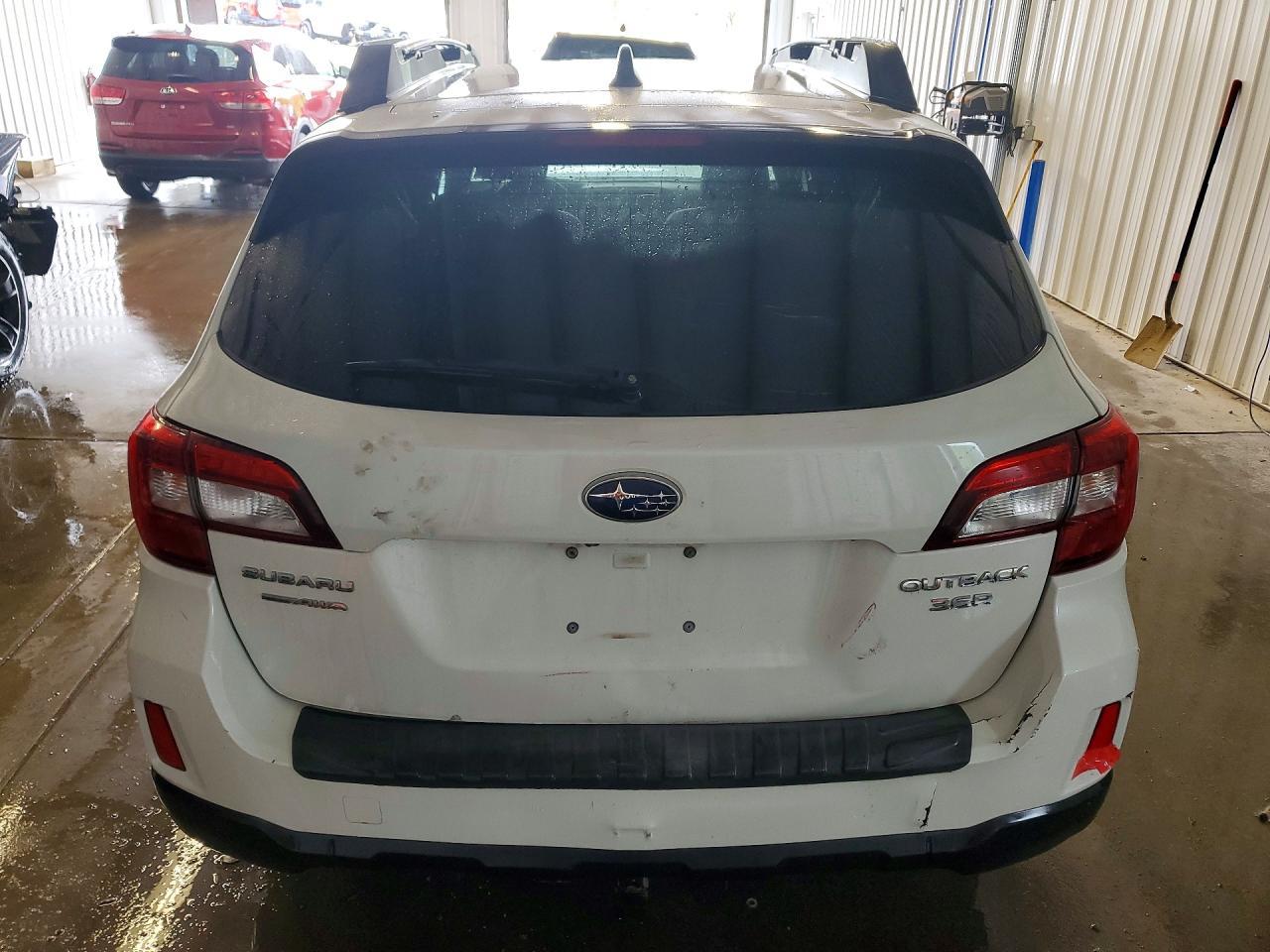 2016 Subaru Outback 3.6R Limited - Фото 6