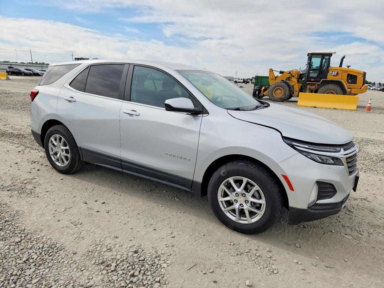 2022 Chevrolet Equinox Lt - Image 4