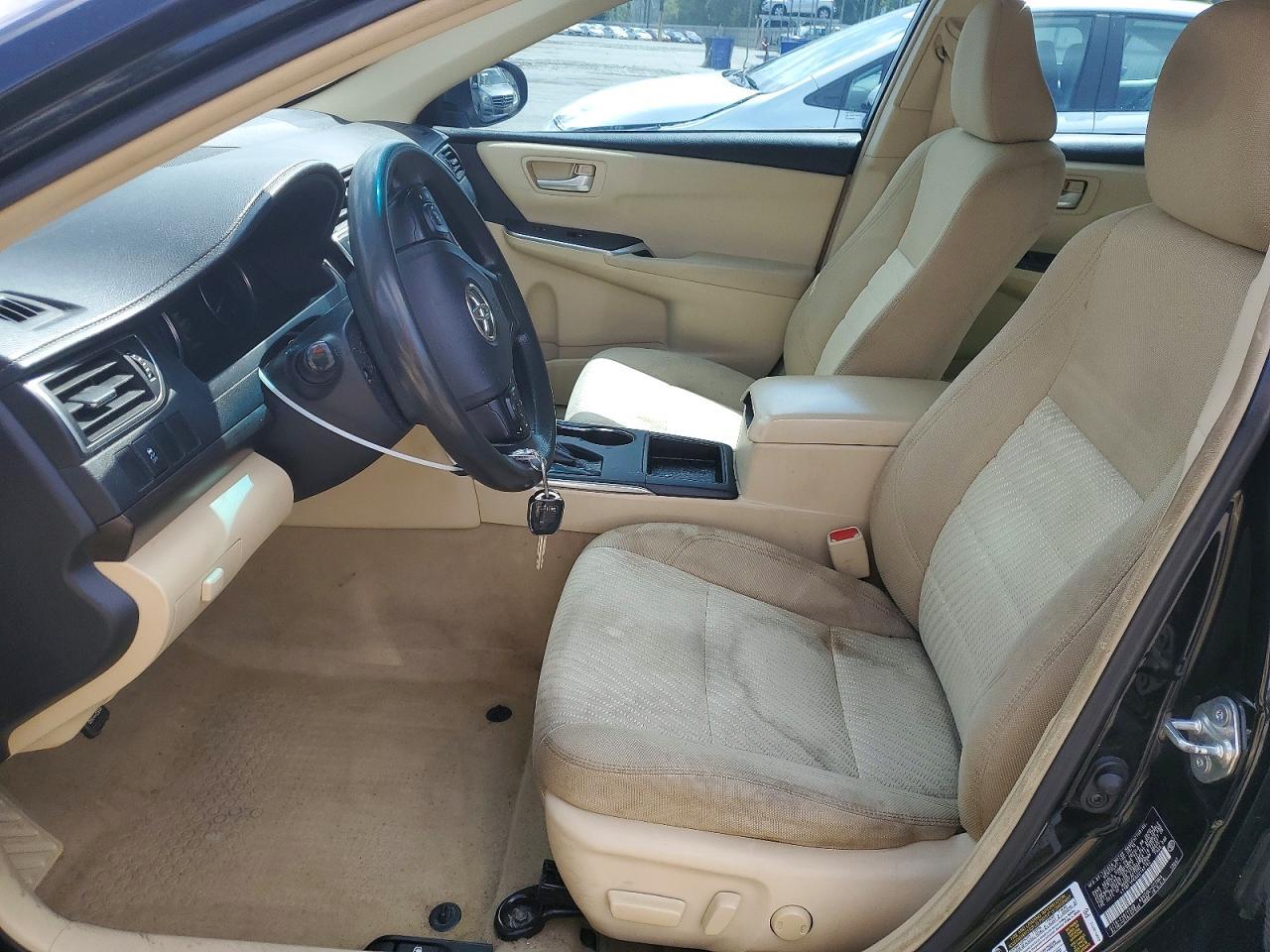 2016 Toyota Camry Le - Фото 7