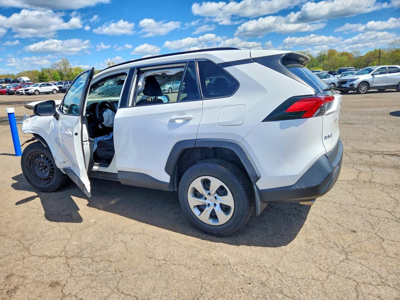 2020 Toyota Rav4 Le - Image 2