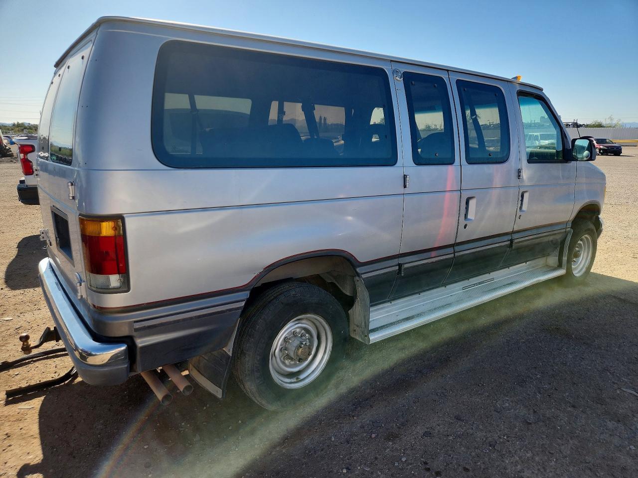 1994 Ford Econoline E350 - Фото 3