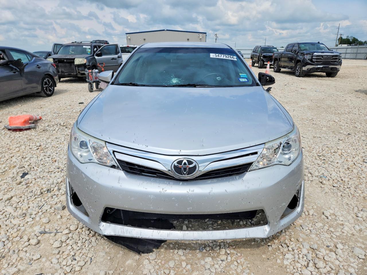 2014 Toyota Camry Le - Фото 5