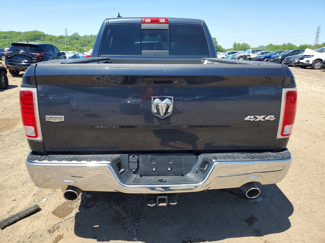 2017 Ram 1500 Laramie - Фото 6