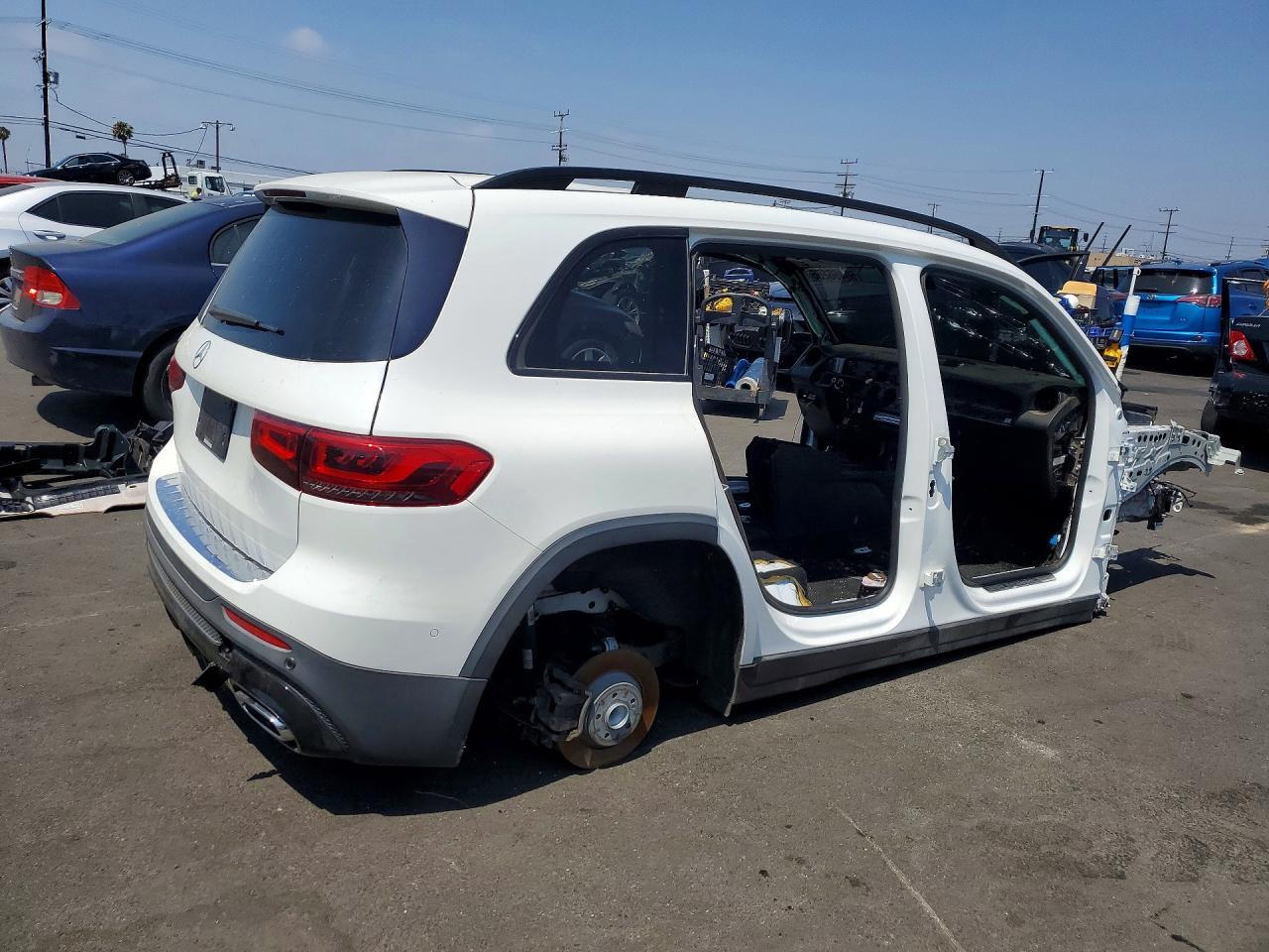2021 Mercedes-Benz Glb 250 - Фото 3
