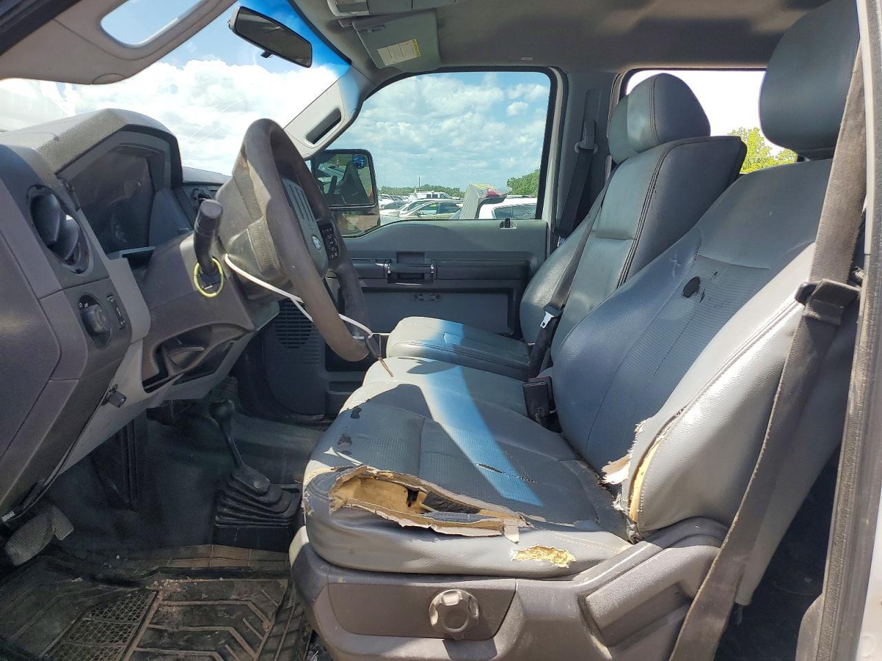 2015 Ford F350 Super Duty - Фото 7