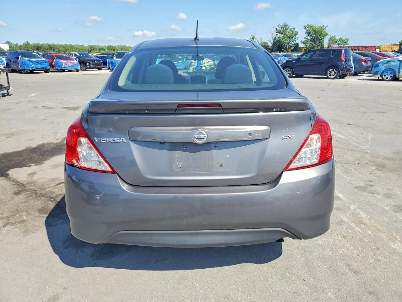 2019 Nissan Versa Sv - Фото 6