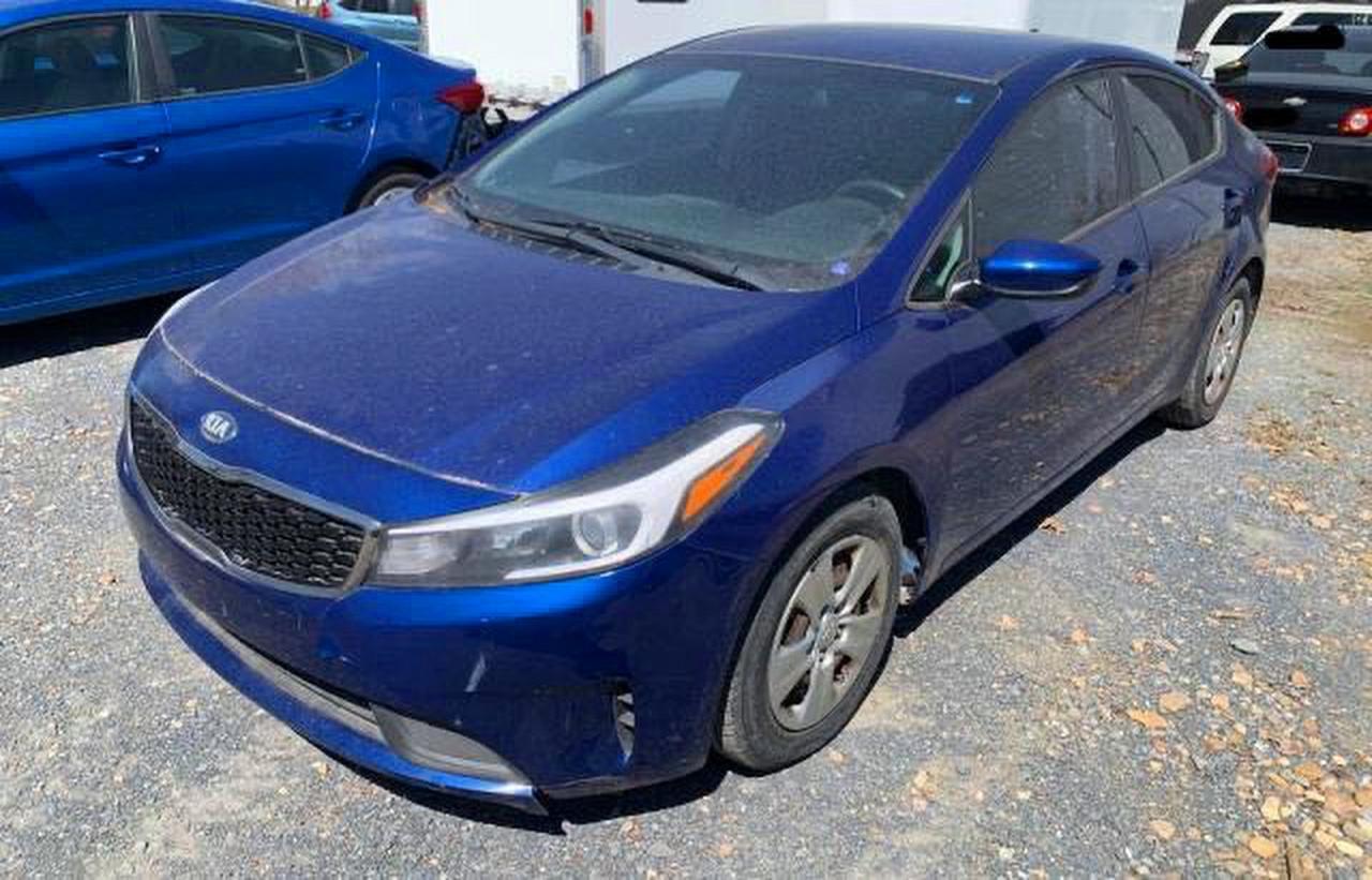 2017 Kia Forte Lx - Image 2
