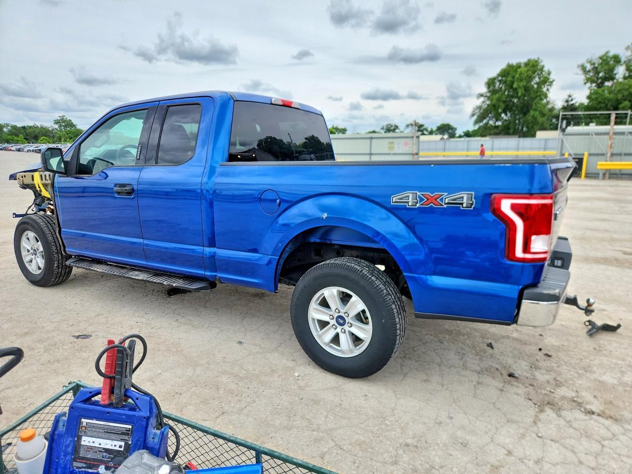 2017 Ford F150 Super Cab - Image 2