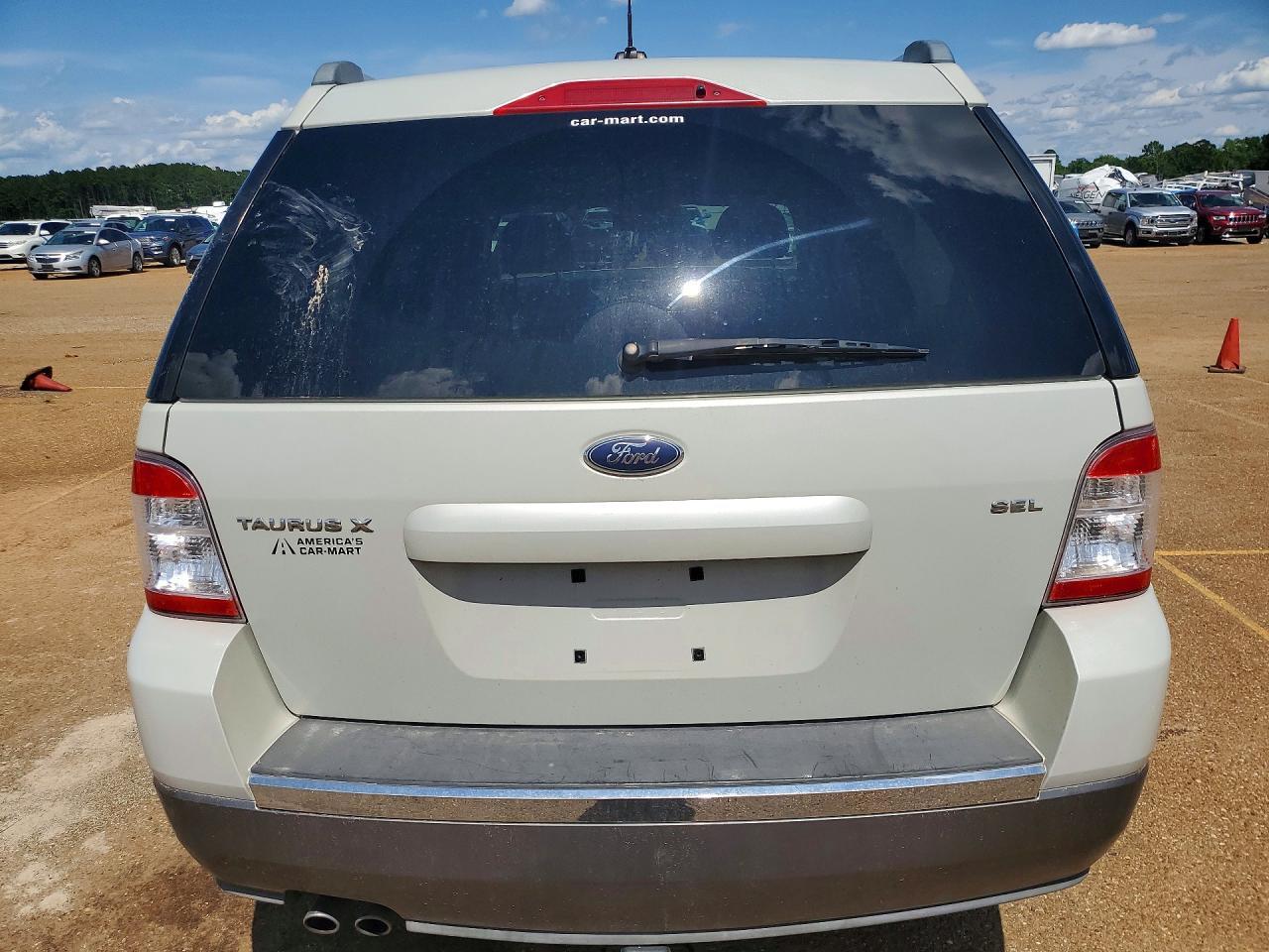 2008 Ford Taurus X Sel - Image 6