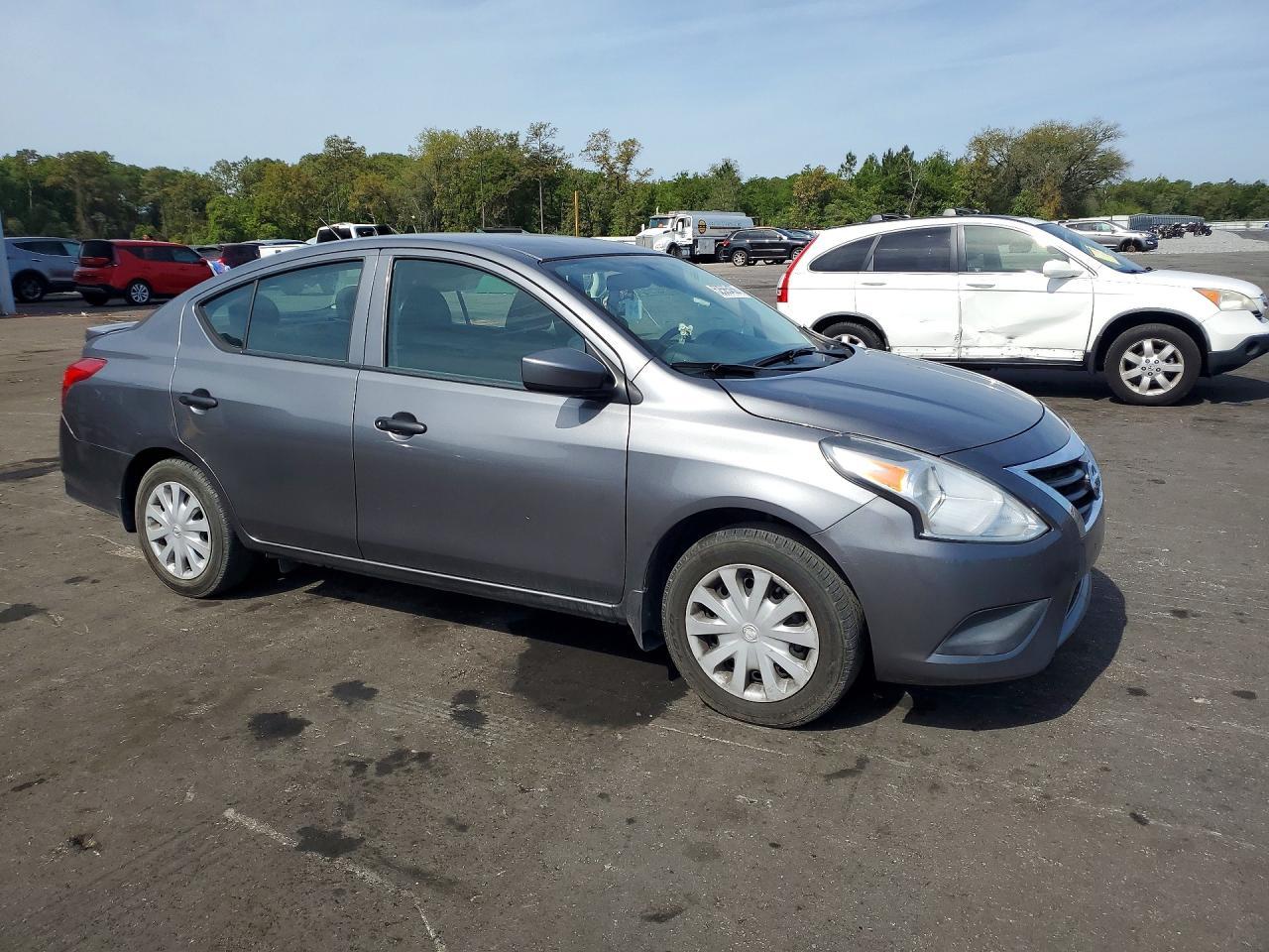 2019 Nissan Versa S Plus - Image 4