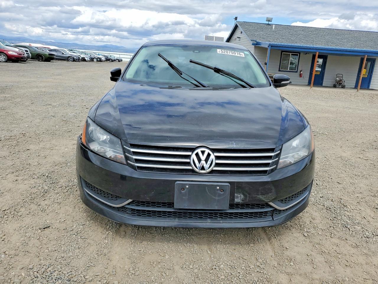 2013 Volkswagen Passat S - Фото 5