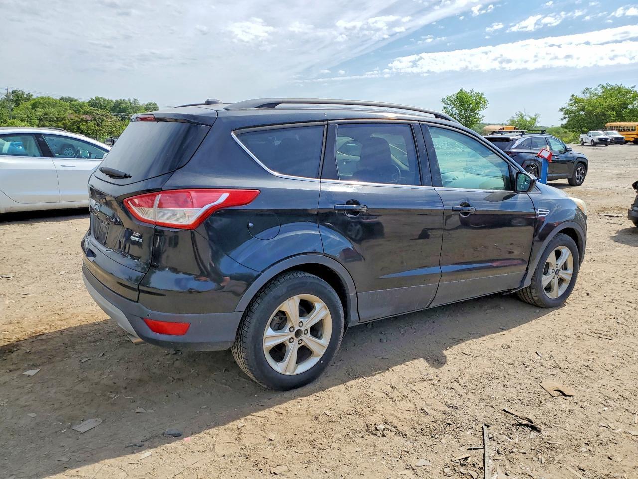 2015 Ford Escape Se - Image 3