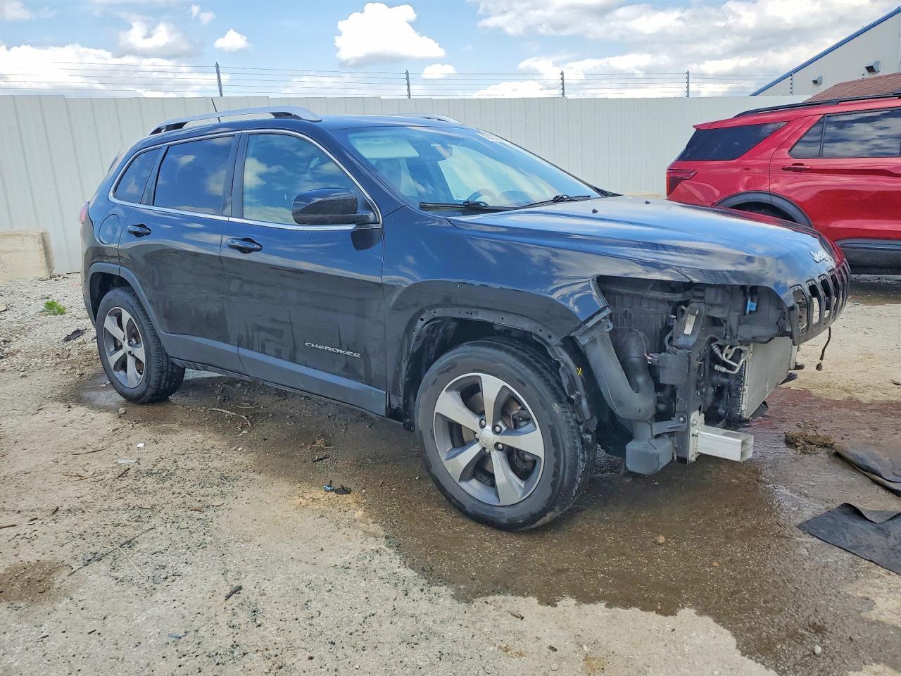 2019 Jeep Cherokee Limited - Image 4