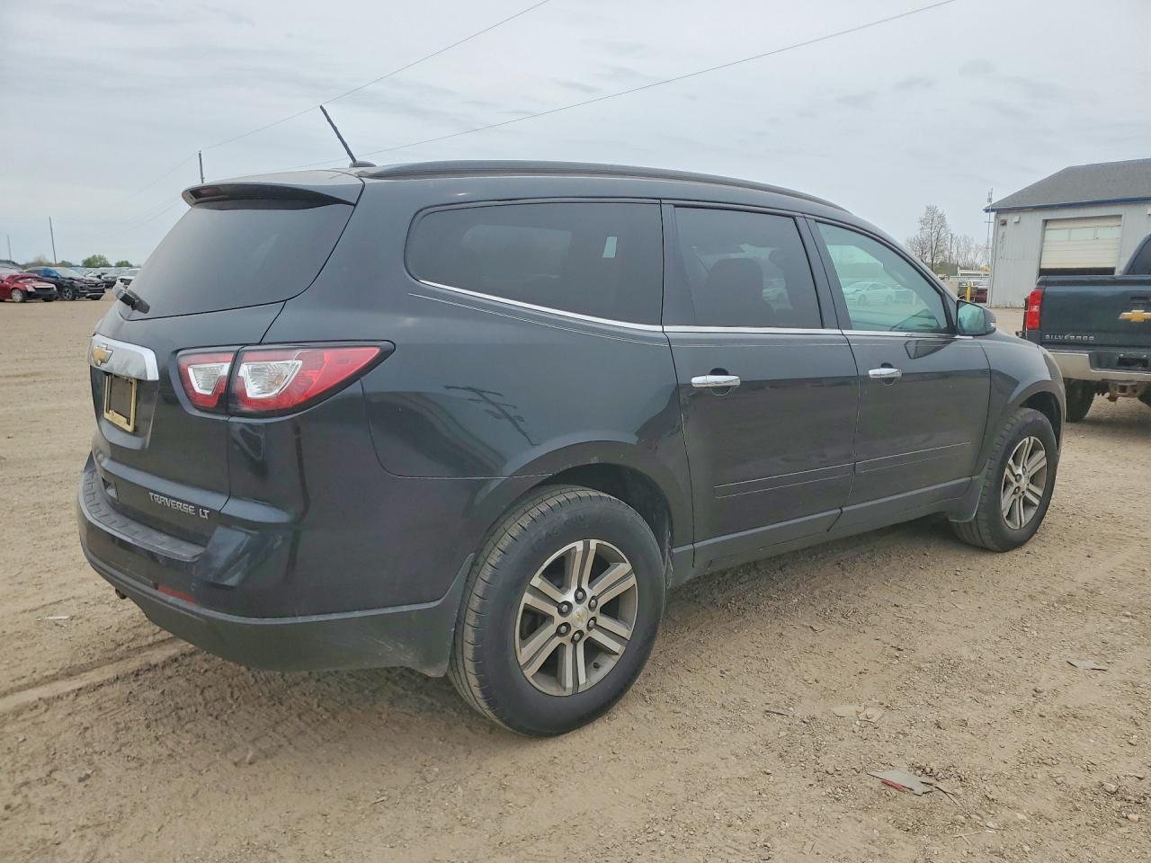 2015 Chevrolet Traverse Lt - Image 3