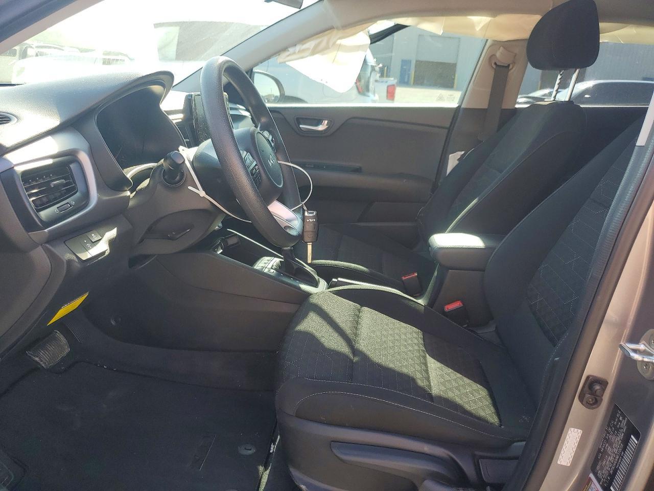 2022 Kia Rio S - Фото 7