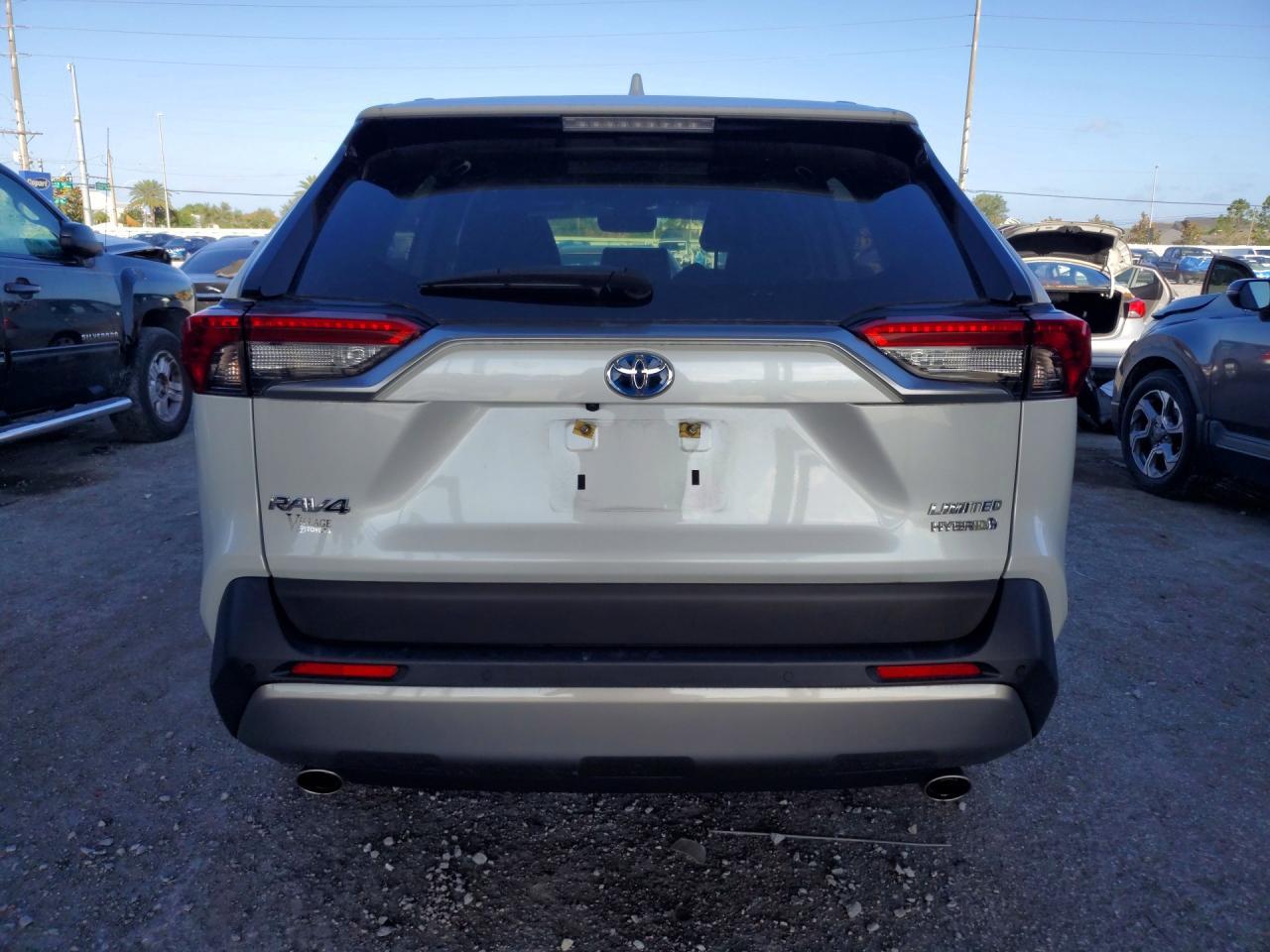 2023 Toyota Rav4 Limited - Фото 6