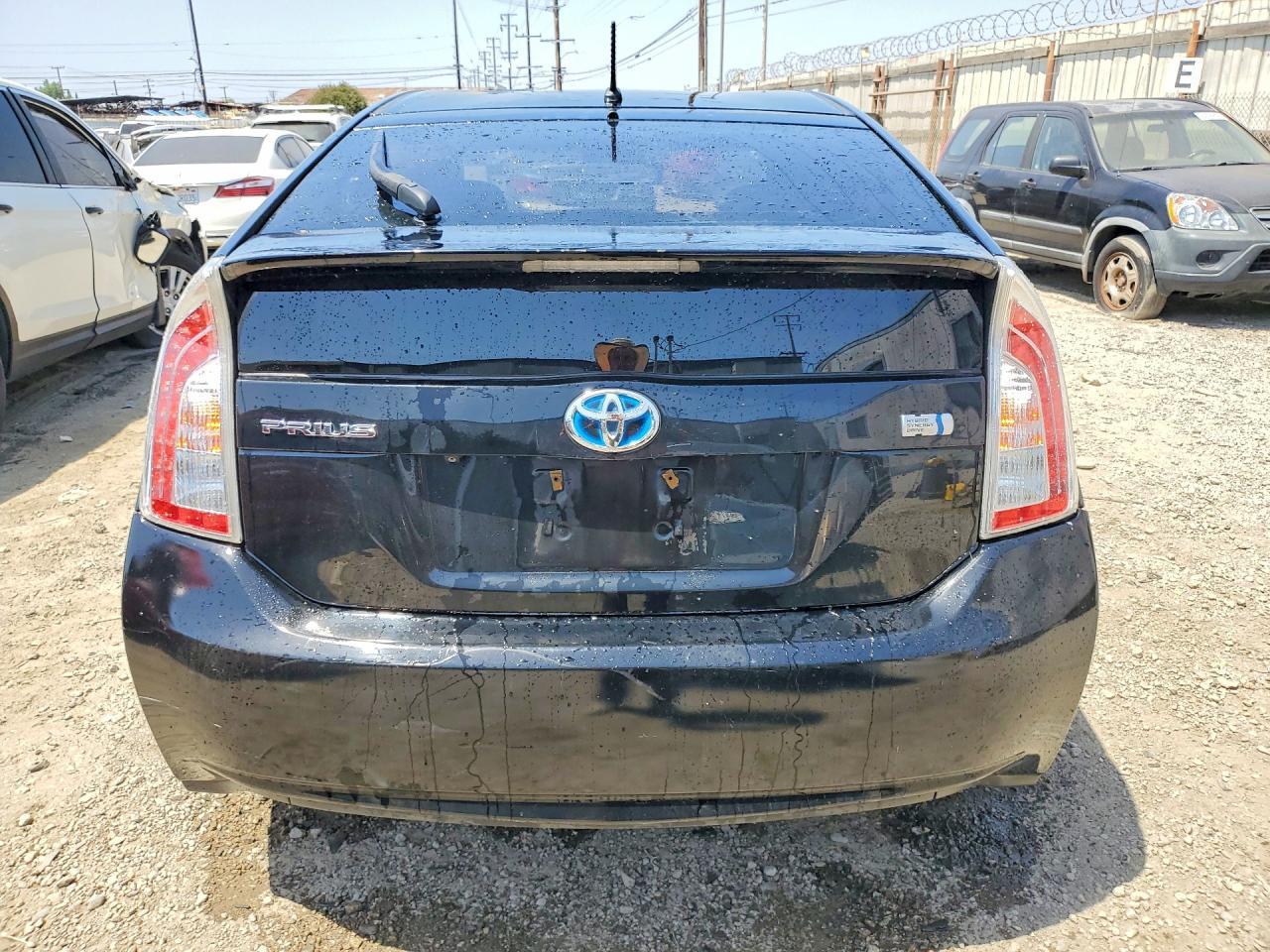 2015 Toyota Prius Two - Фото 6
