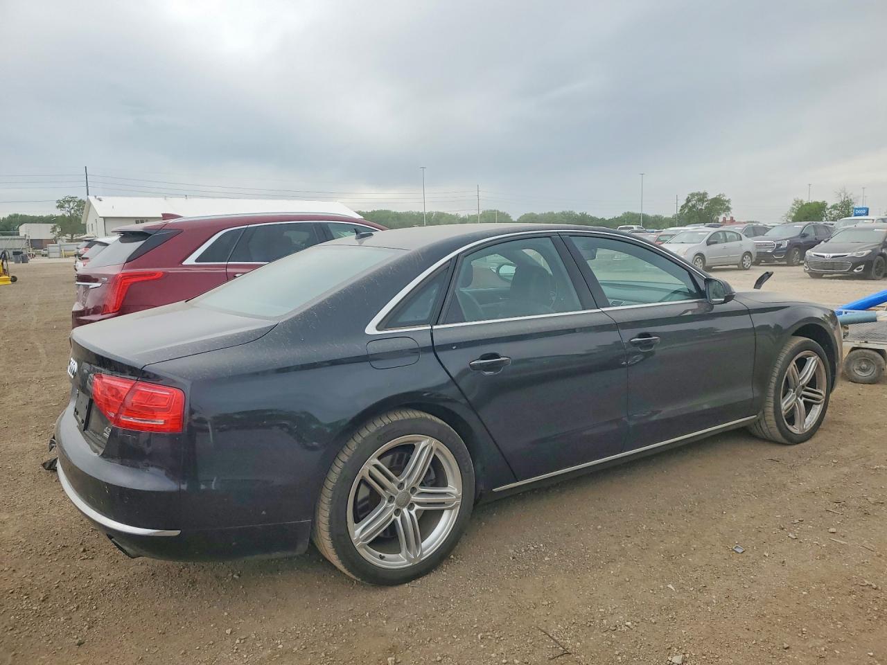 2011 Audi A8 Quattro - Image 3