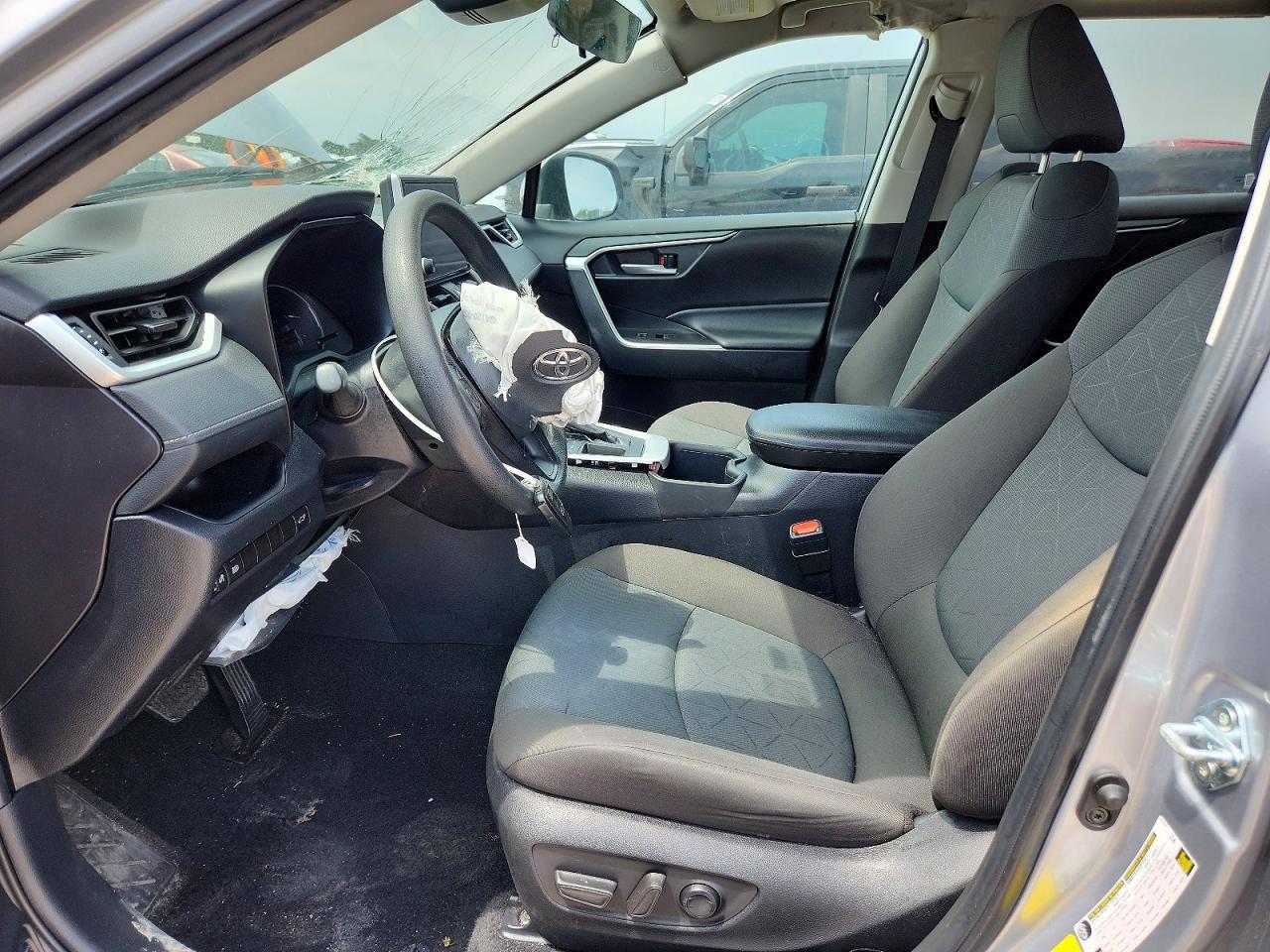 2025 Toyota Rav4 Xle - Image 7