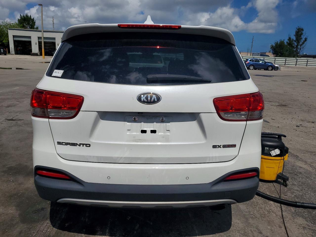 2017 Kia Sorento Ex - Фото 6