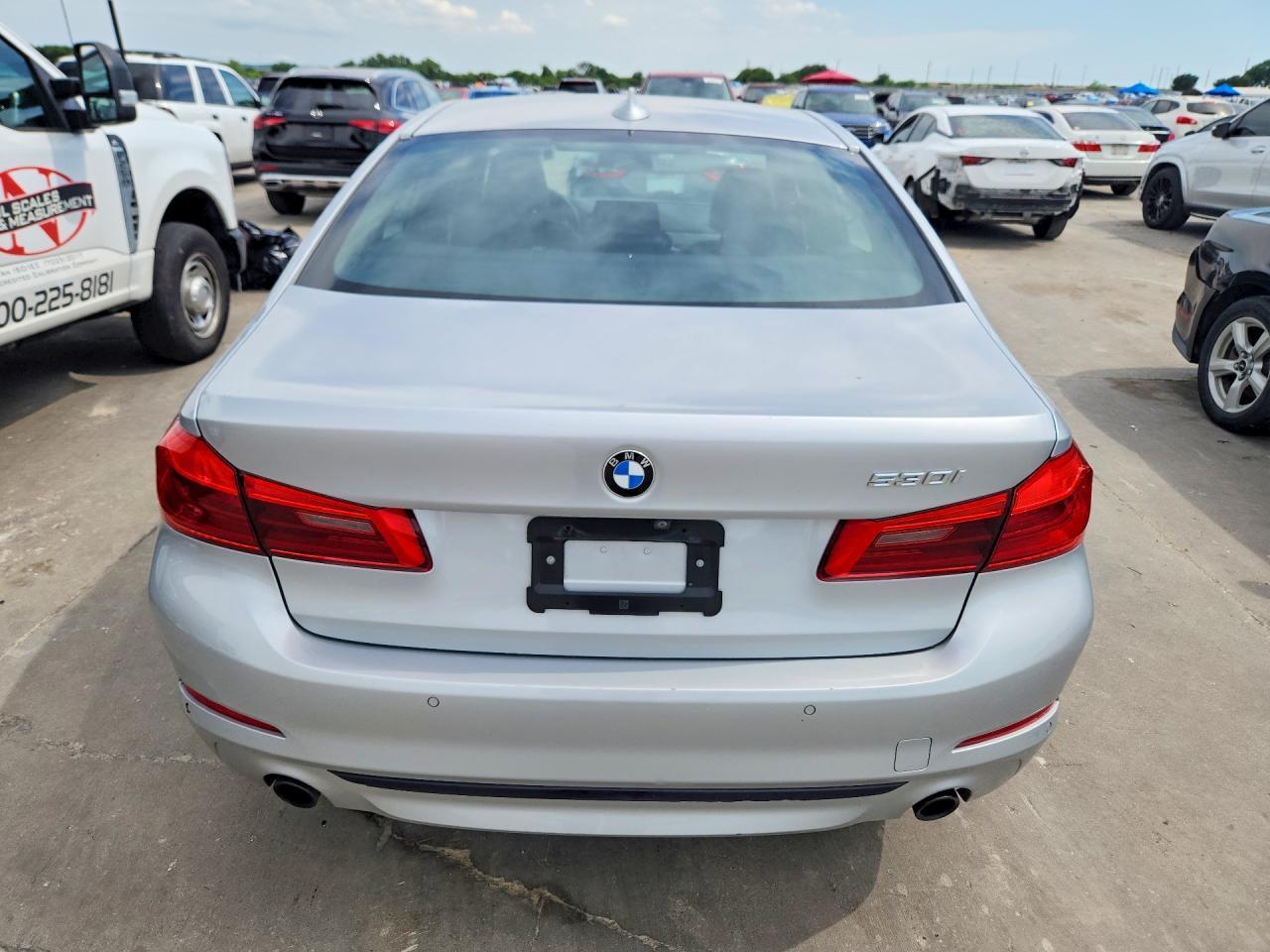 2019 BMW 530 I - Фото 6