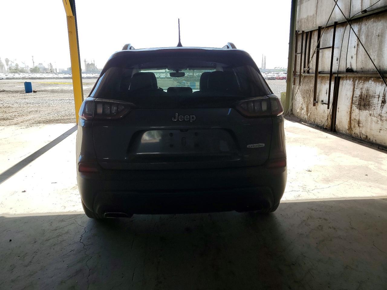 2019 Jeep Cherokee Latitude Plus - Фото 6