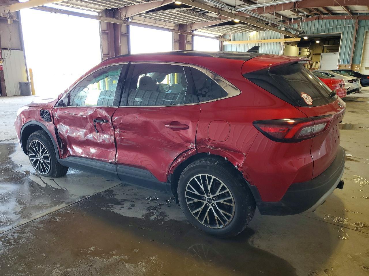 2025 Ford Escape - Фото 2
