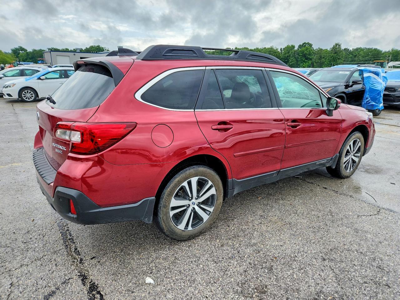 2019 Subaru Outback 3.6R Limited - Image 3