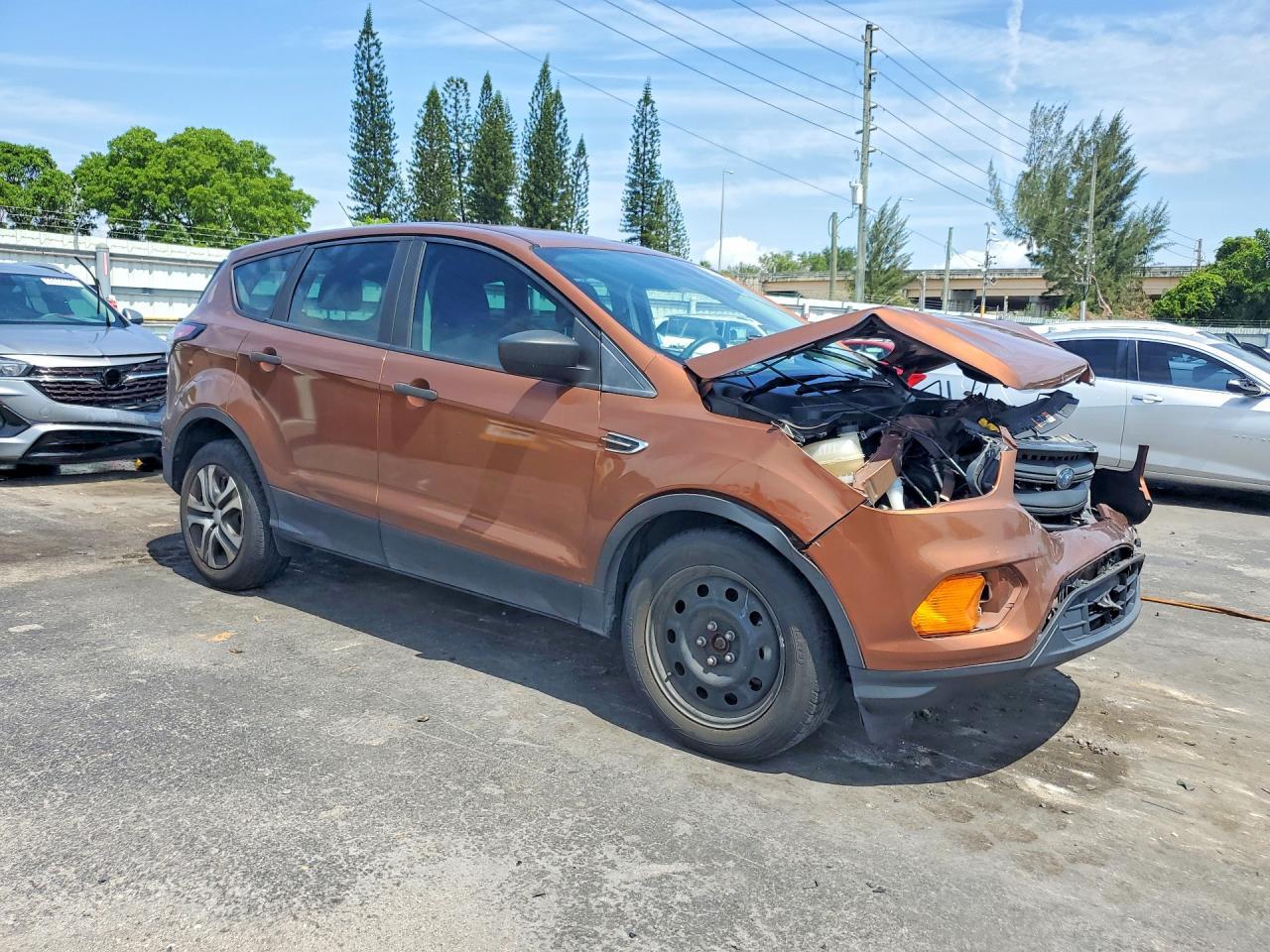 2017 Ford Escape S - Фото 4
