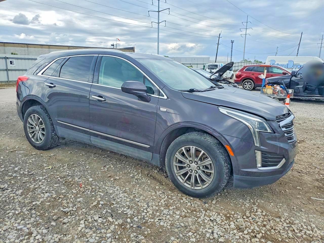 2017 Cadillac Xt5 Luxury - Image 4