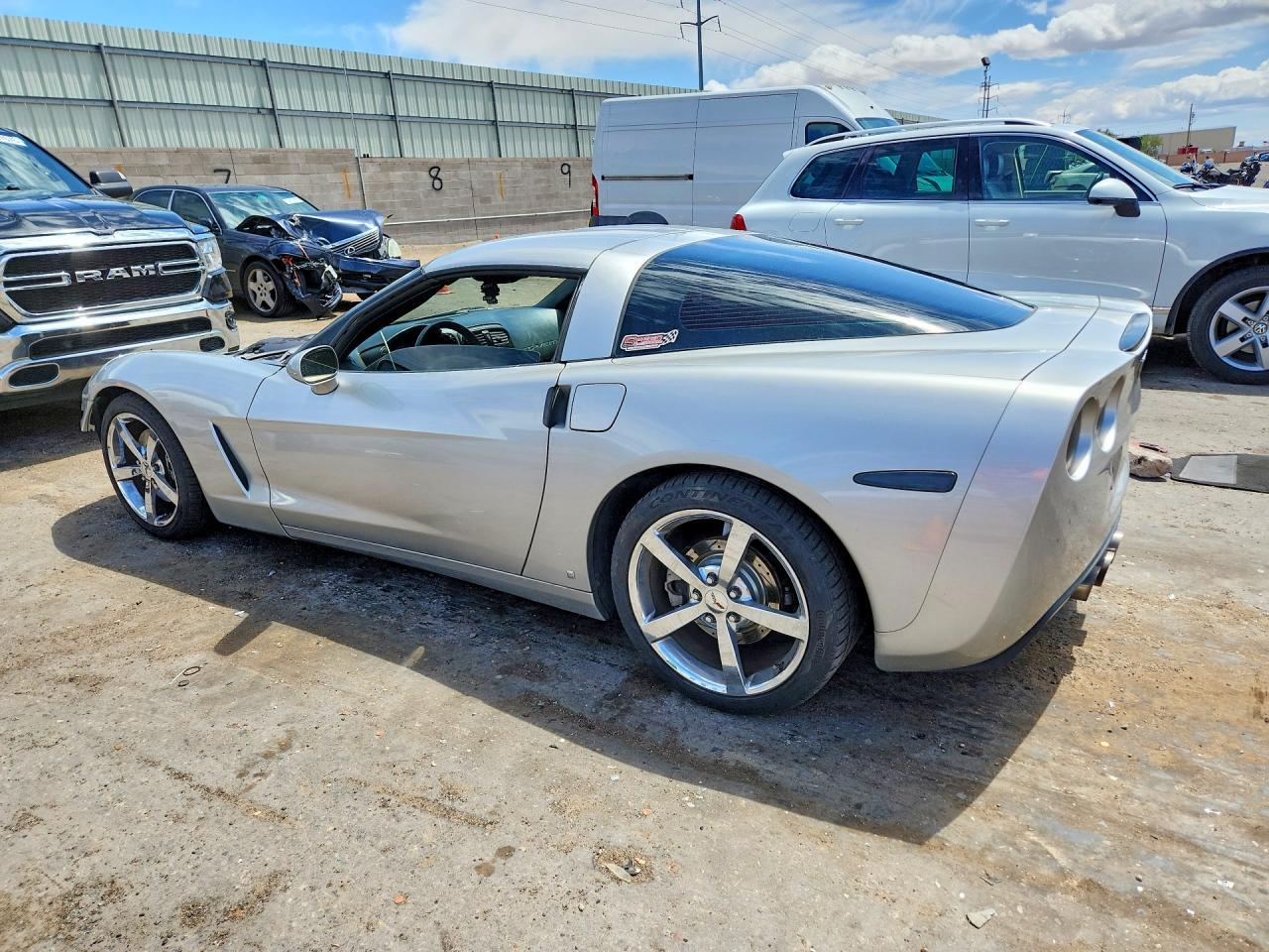2008 Chevrolet Corvette - Фото 2