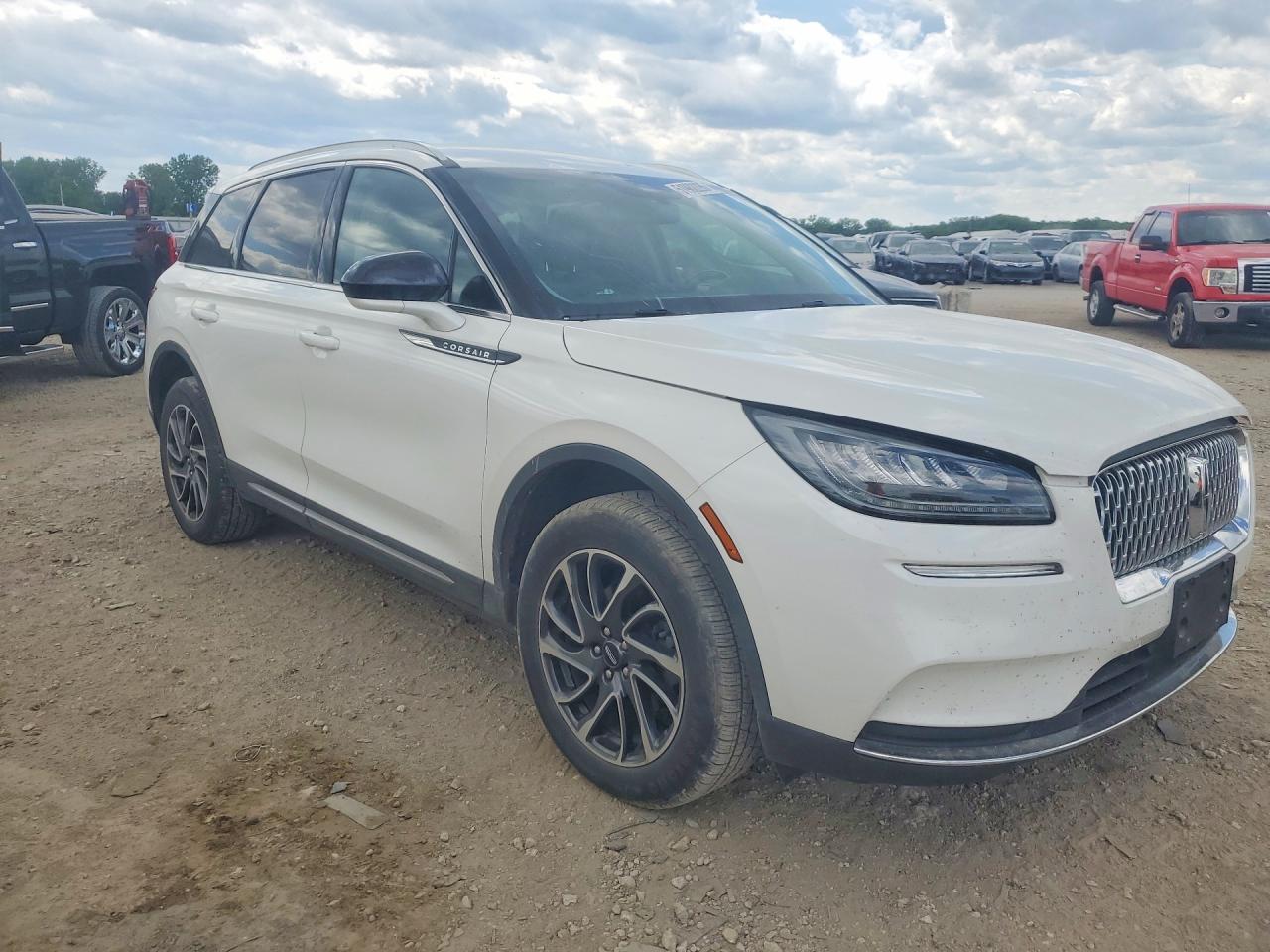 2021 Lincoln Corsair - Фото 4
