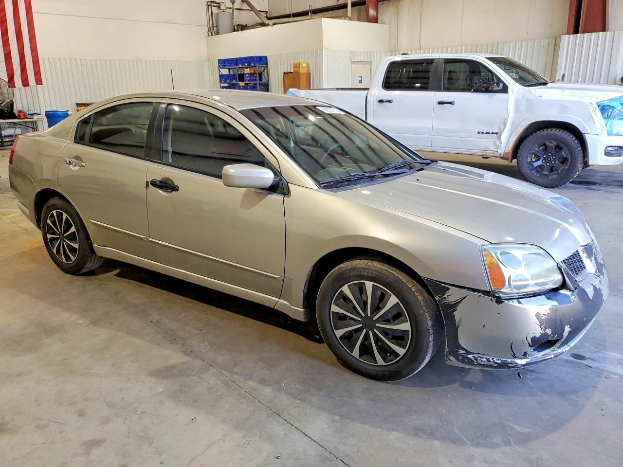 2004 Mitsubishi Galant Es Medium - Image 4