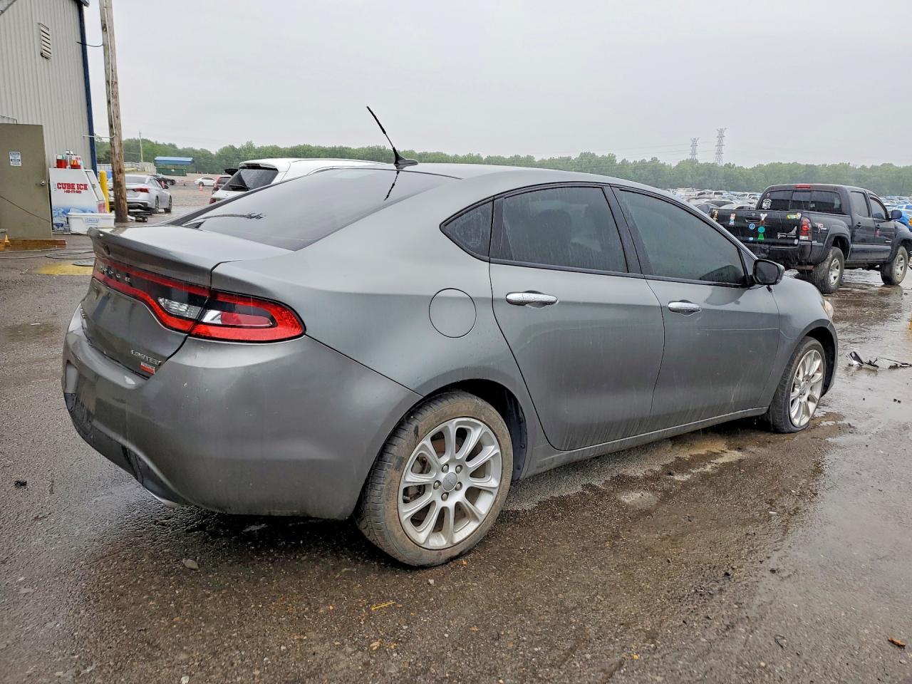 2013 Dodge Dart Limited - Image 3