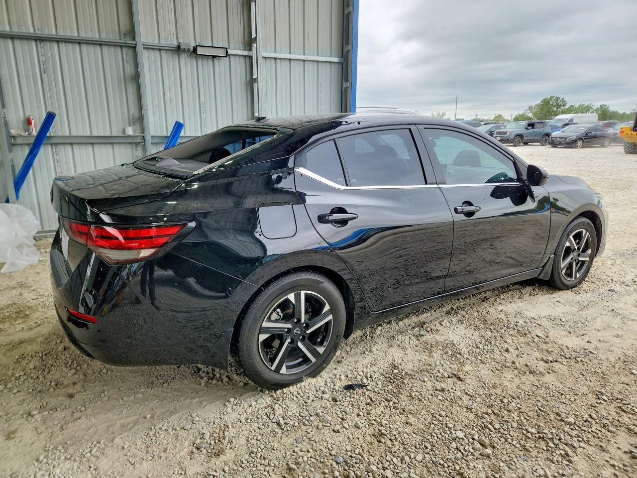 2025 Nissan Sentra Sv - Фото 3