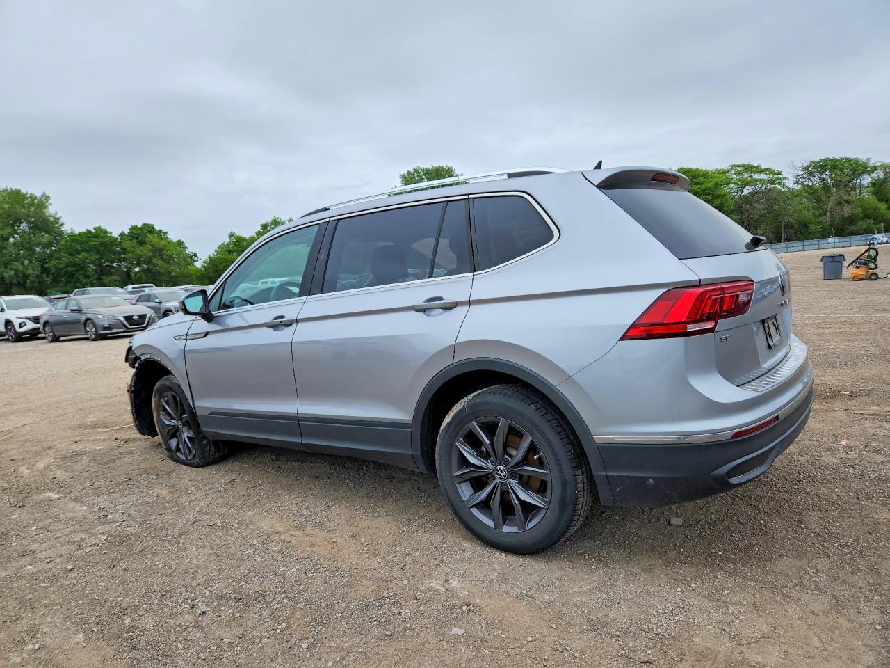 2023 Volkswagen Tiguan Se - Фото 2