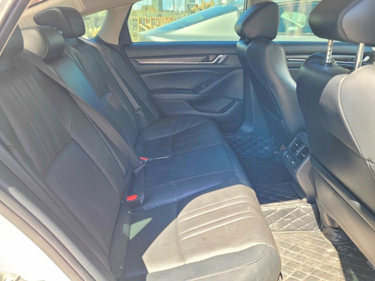 2018 Honda Accord Touring - Фото 6