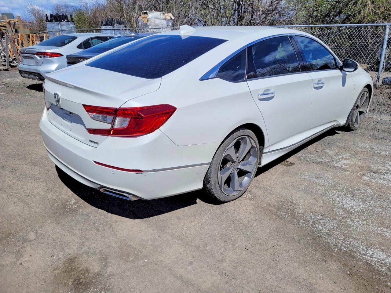 2018 Honda Accord Touring - Фото 4