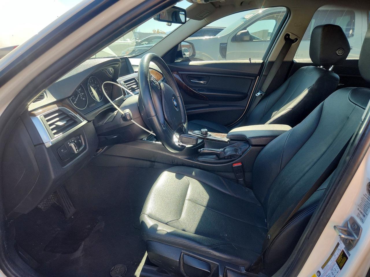 2017 BMW 320 I - Image 7