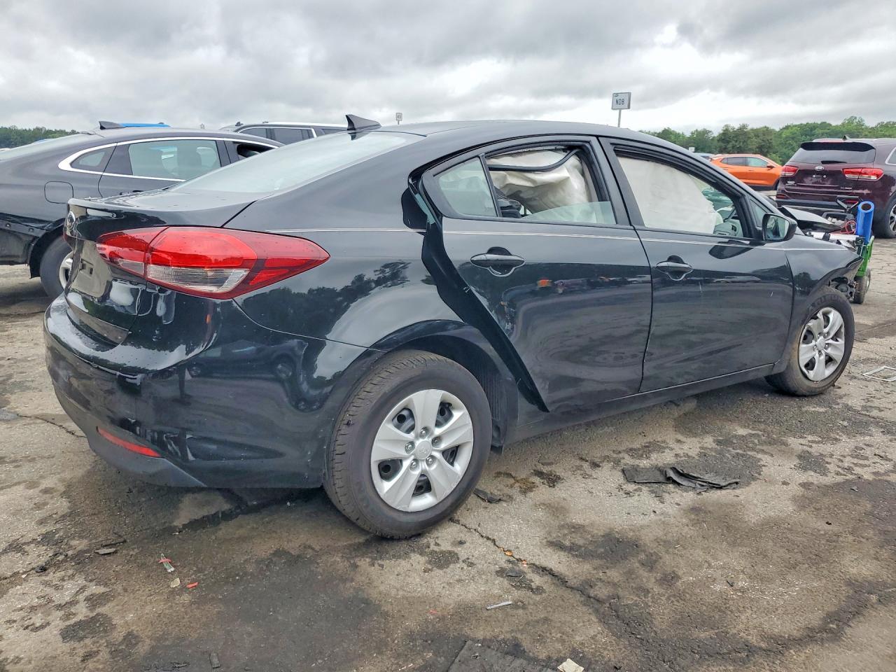 2018 Kia Forte Lx - Image 3