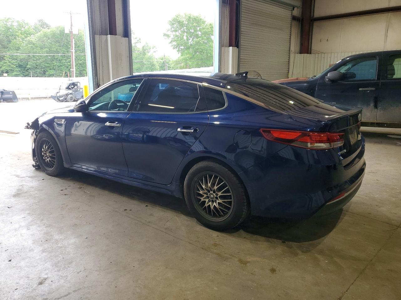 2018 Kia Optima S - Фото 2