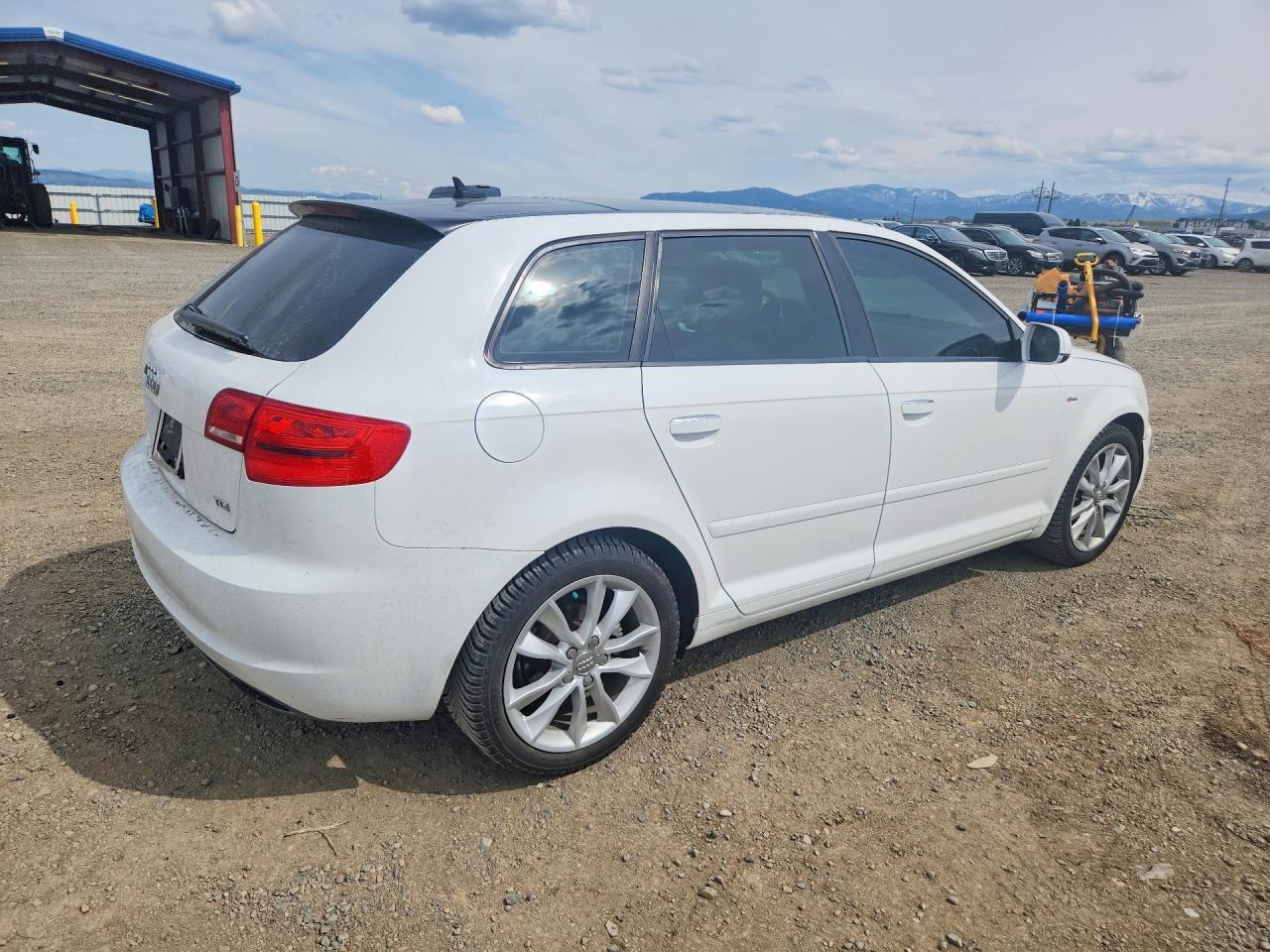 2013 Audi A3 Premium - Фото 3