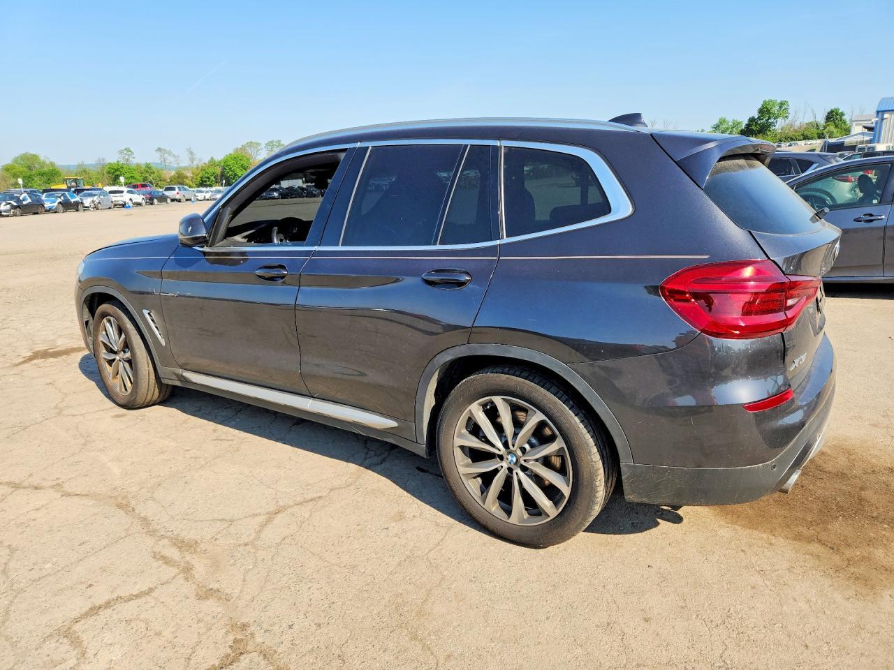 2019 BMW X3 xDrive30I - Фото 2