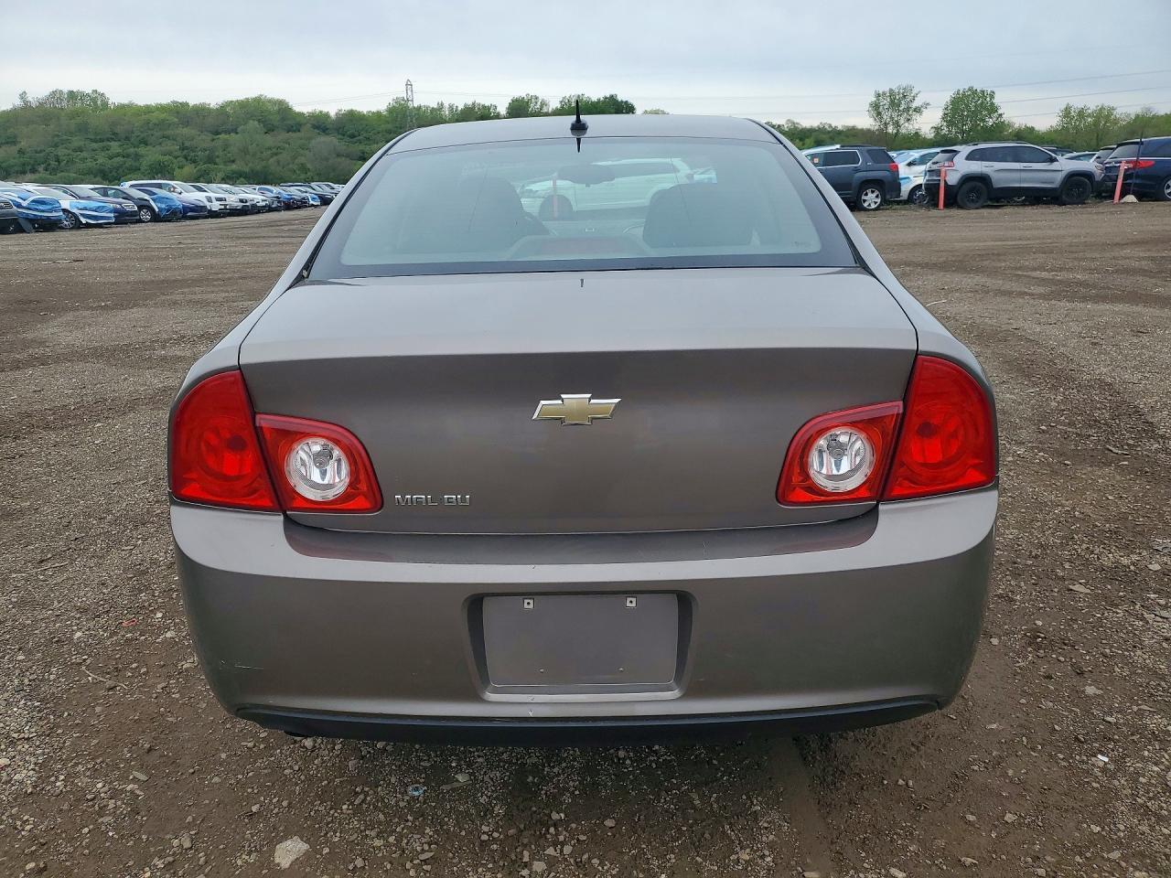 2011 Chevrolet Malibu Ls - Image 6