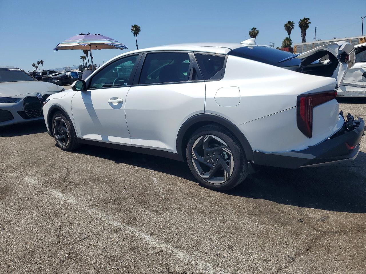 2025 Kia K4 Ex - Image 2