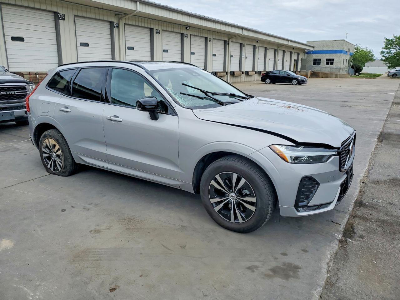 2024 Volvo Xc60 Core - Фото 4