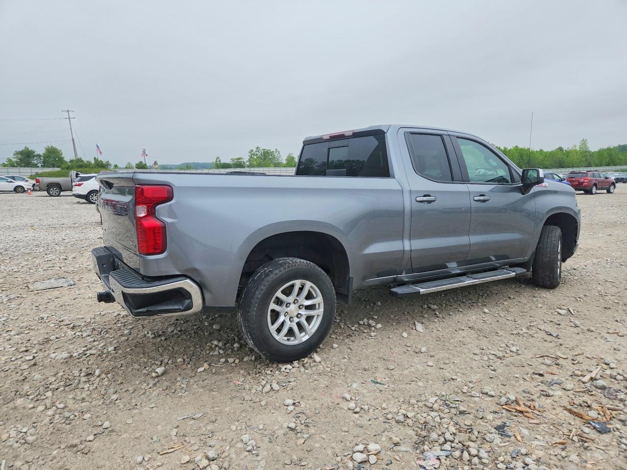 2019 Chevrolet Silverado K1500 Lt - Image 3