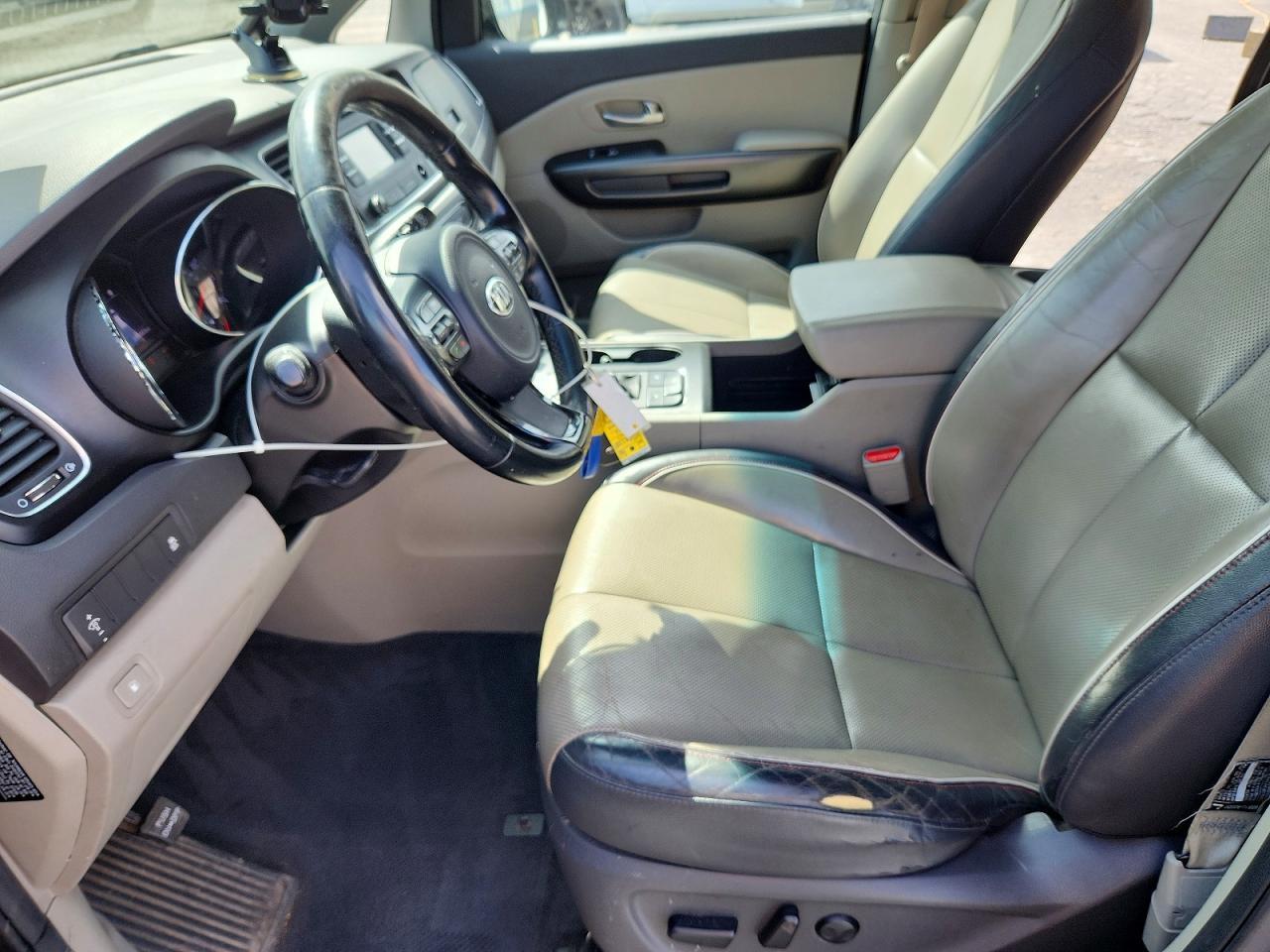 2017 Kia Sedona Lx - Фото 7