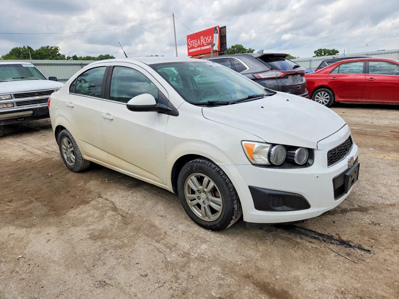 2014 Chevrolet Sonic Lt - Фото 4