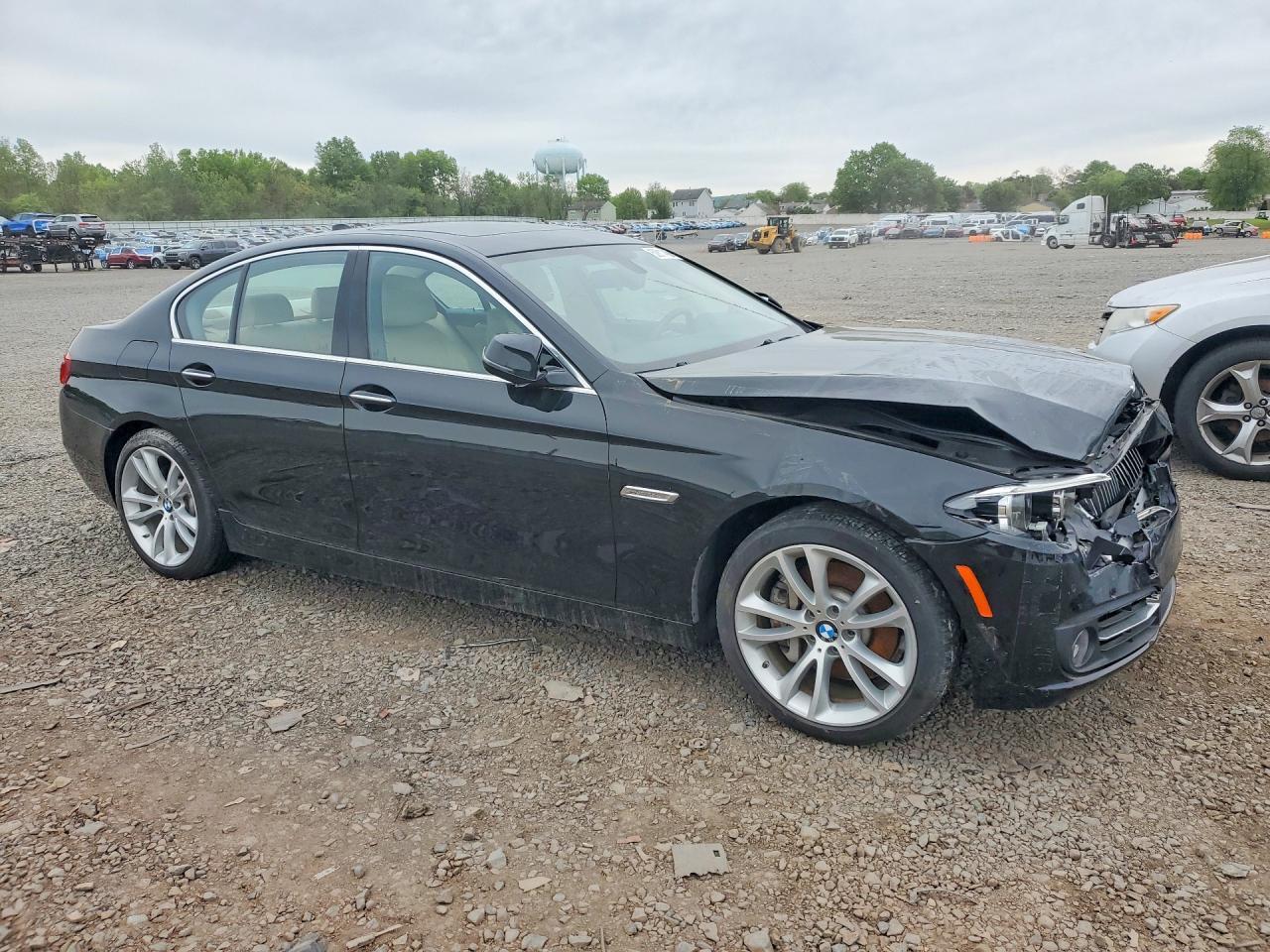 2015 BMW 535 Xi - Image 4